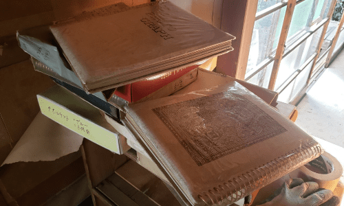 遺品整理時のアルバムの取扱いについて｜遺品整理オラフグループ